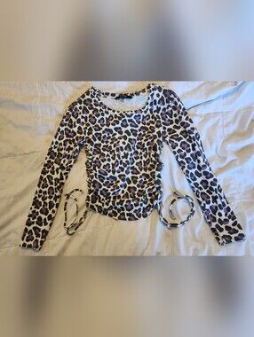 Ruched Scoop Neck Leopard Long Sleeve Top in White and Purple
